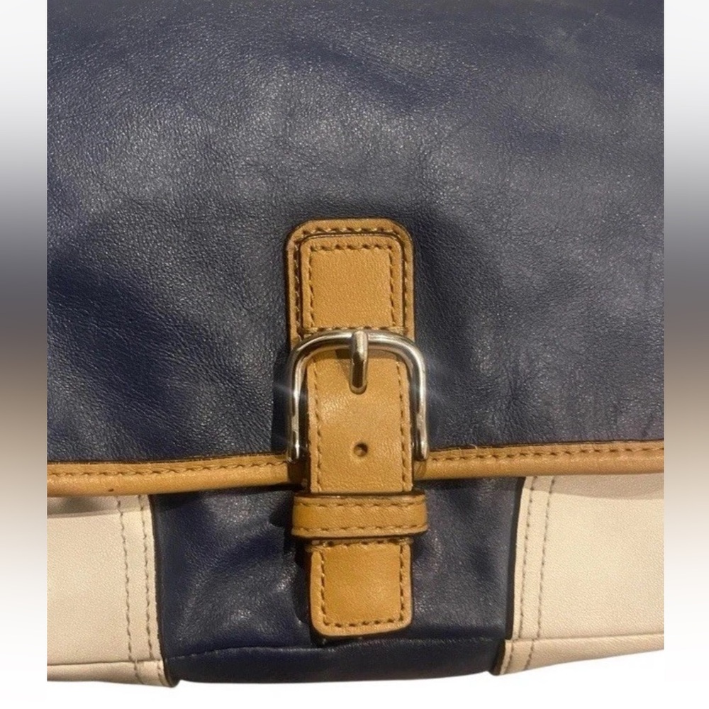 RARE! VTG Coach Hadley Crossbody Shoulder Bag Purse Navy White Leather Buckle - Picture 5 of 16